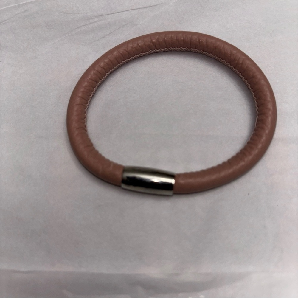 Brighton Woodstock Pink Sand Single Leather Bracelet with Silver Clasp